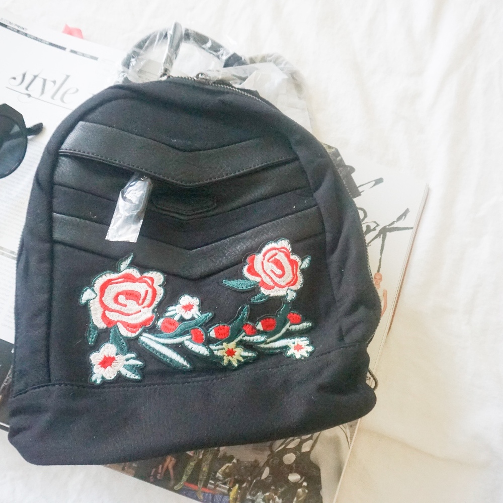 🌟NWT Black embroidered backpack